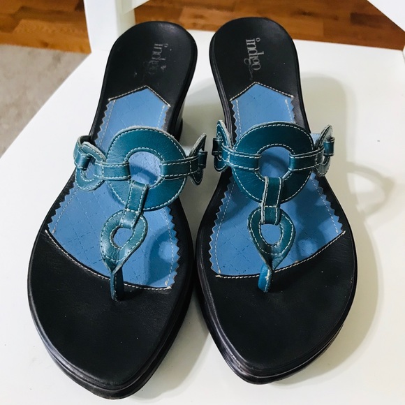 Slip on Sandals - Picture 3 of 6